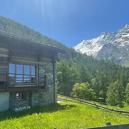4br Chalet Old Charm Villa